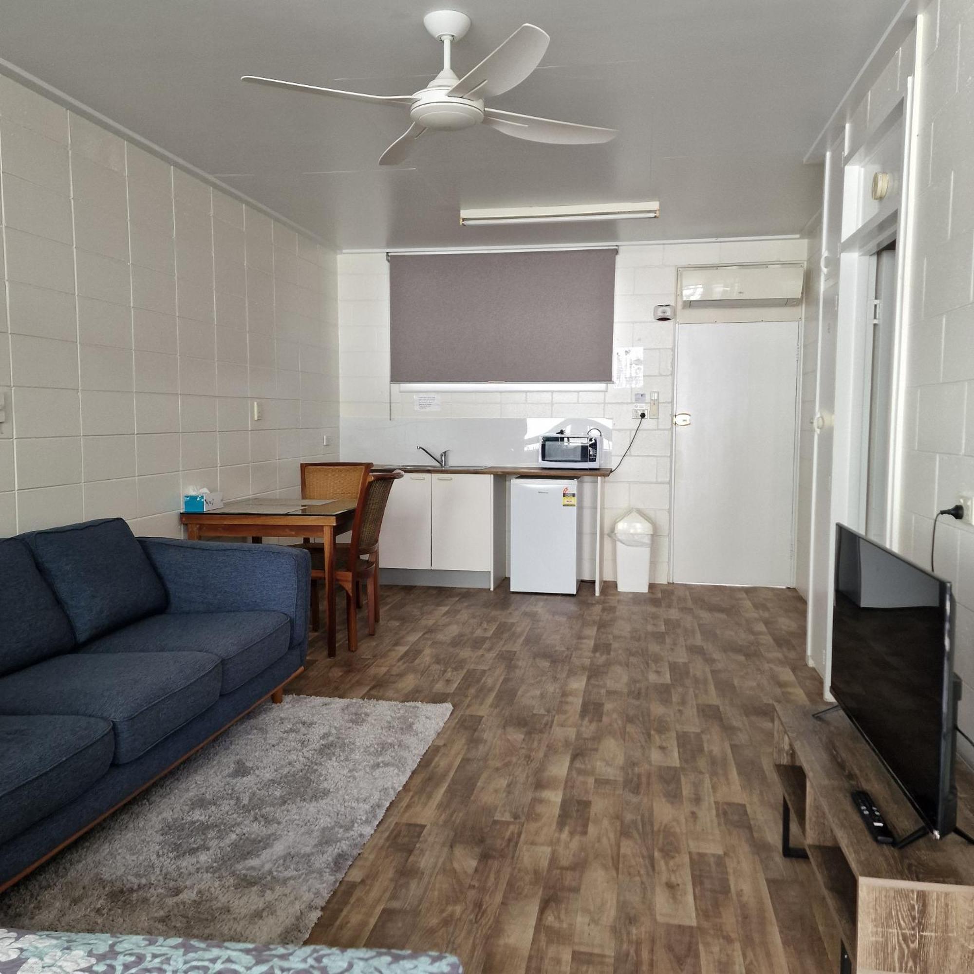 A1 Inn The City A1 Car Rentals Cairns Extérieur photo